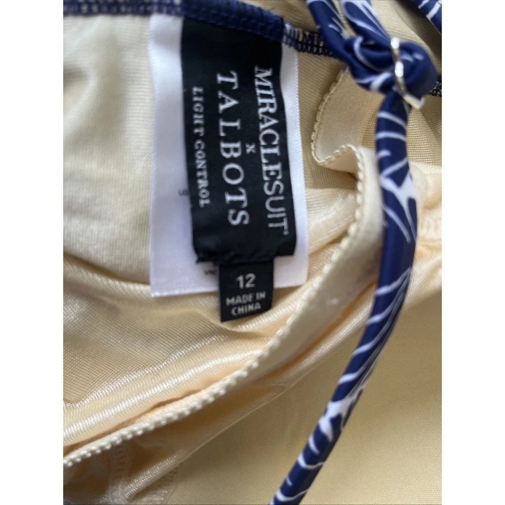 Miraclesuit X Talbots Flattering Blue Ombré Seashell Print Swimsuit Size 12